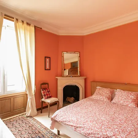 Chateau Du Perray 4*